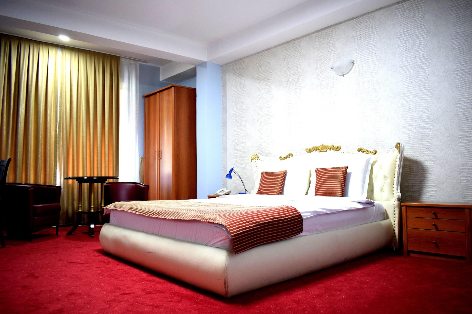 Hotel Aristocrat & Fish Restaurant Üsküp Dış mekan fotoğraf