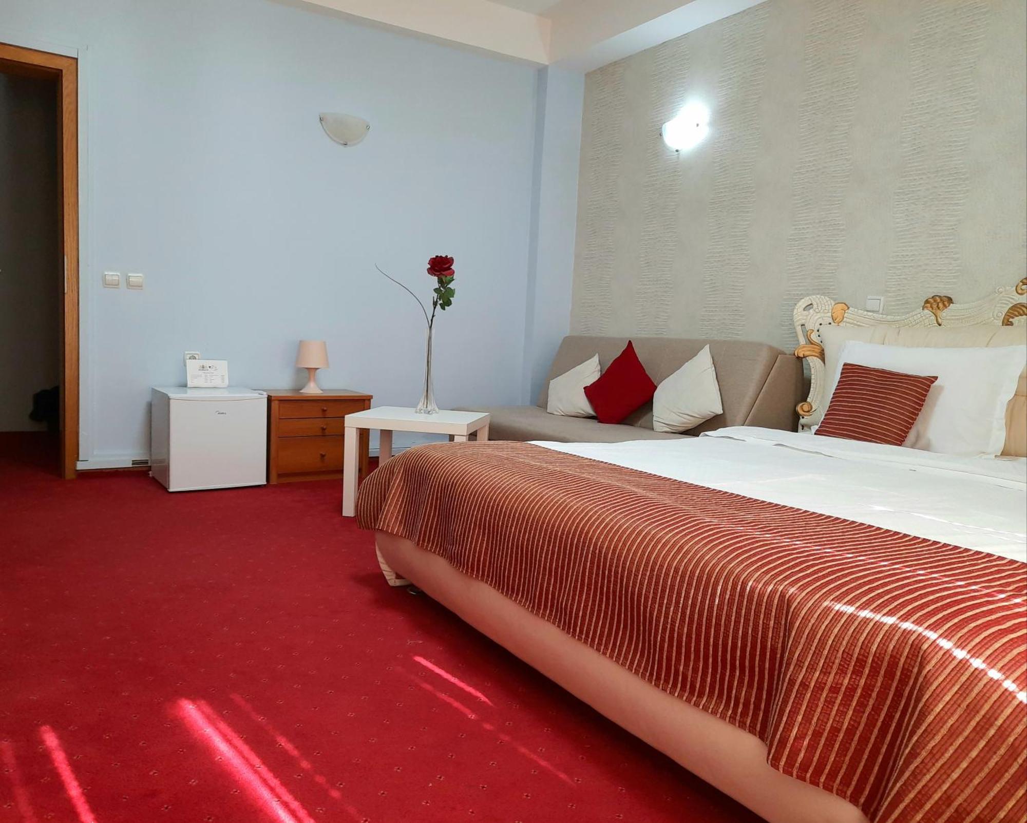 Hotel Aristocrat & Fish Restaurant Üsküp Oda fotoğraf