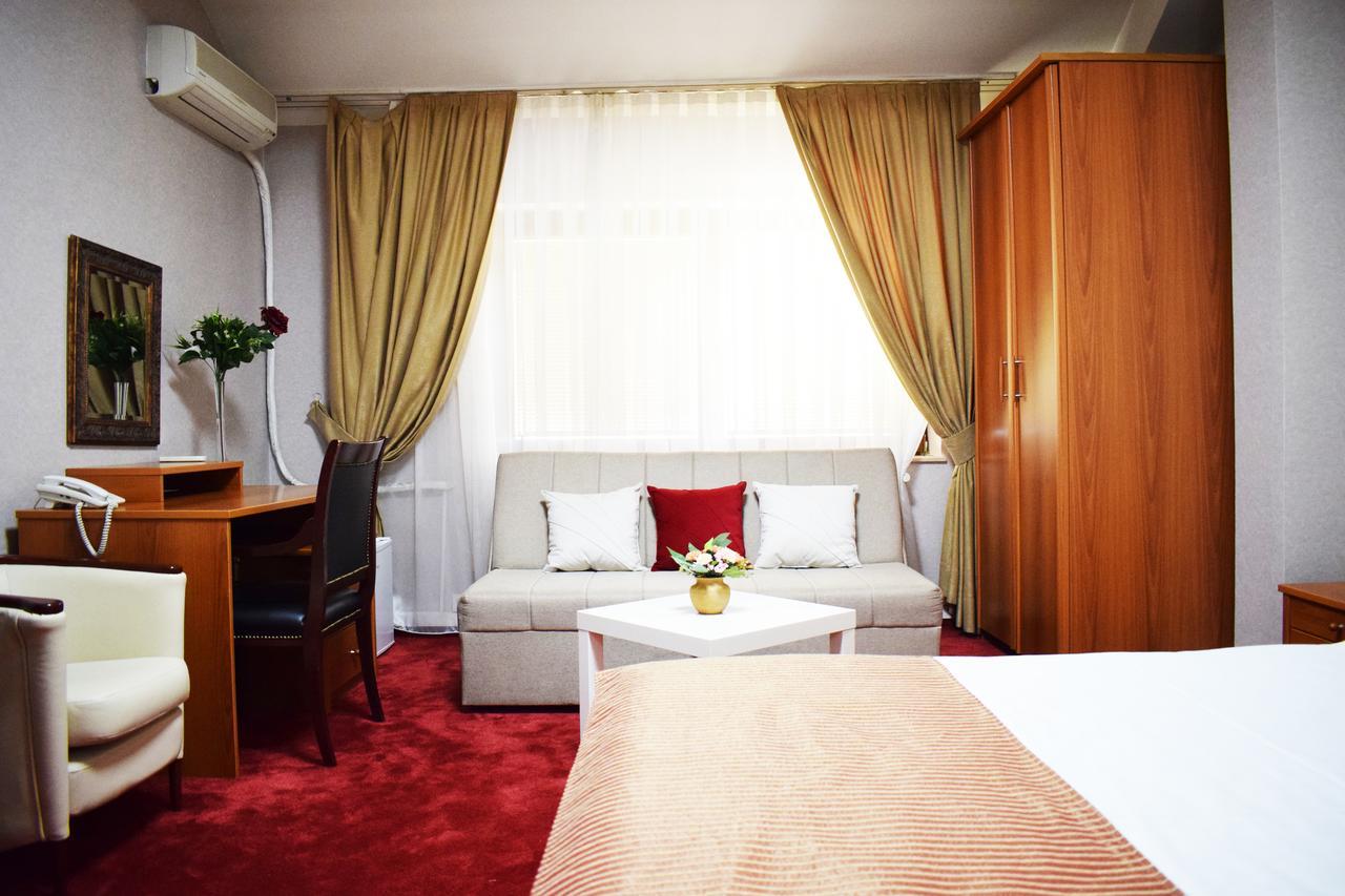 Hotel Aristocrat & Fish Restaurant Üsküp Dış mekan fotoğraf